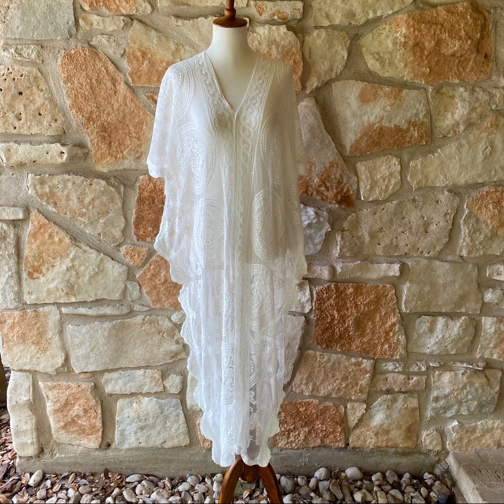 The Sayulita Kaftan Coverup - Picture 5 of 8